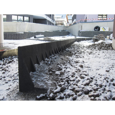 L-Steine aus Recycling-Kunststoff